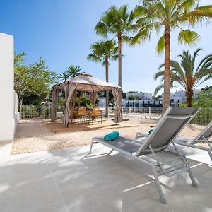 Private  Two-Bedroom Apartment